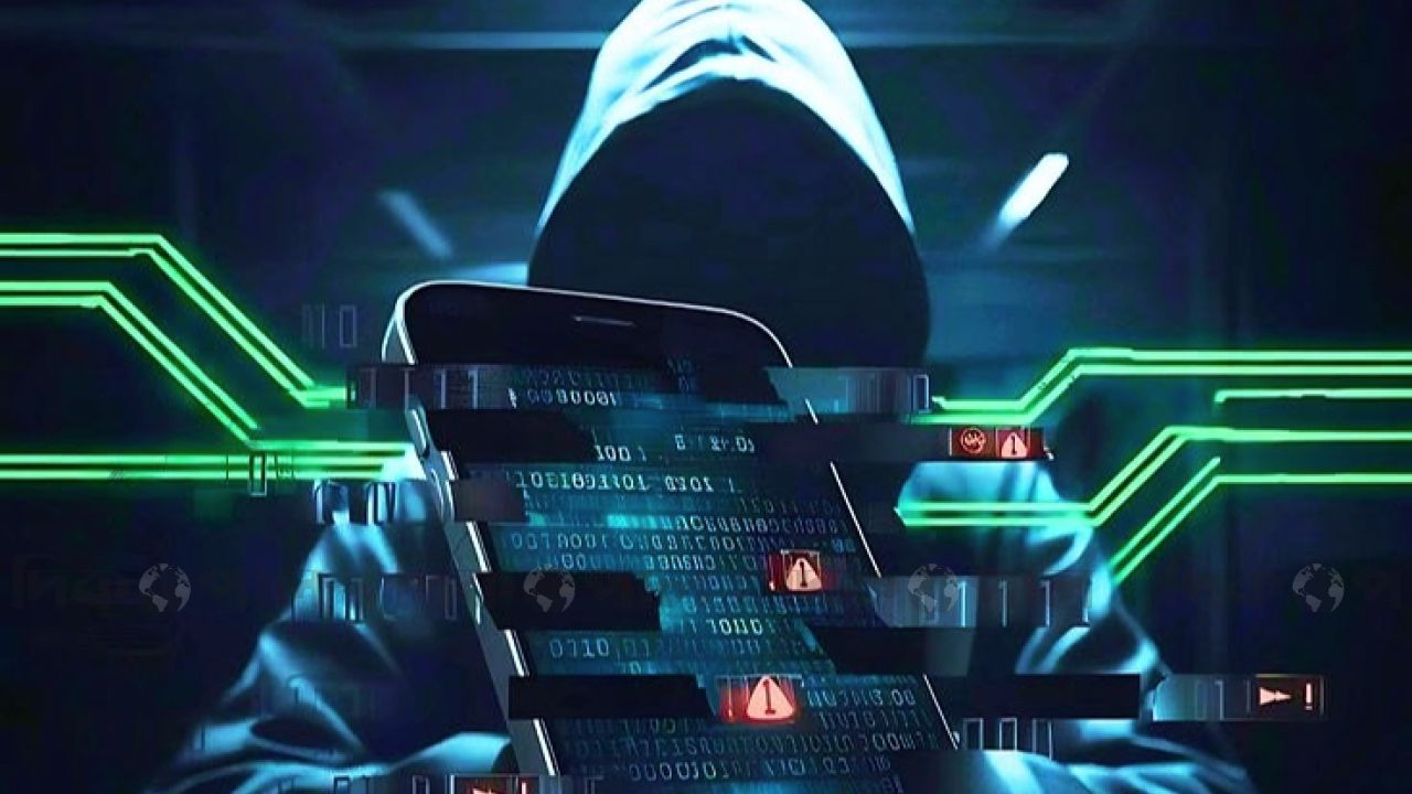 মোবাইলে এই অ্যাপ থাকলে সাবধান: মুহূর্তেই ফাঁসতে পারেন সাইবার প্রতারণায়!