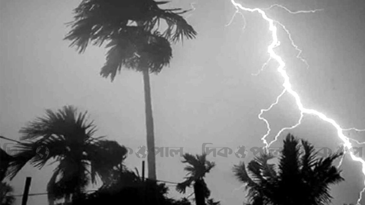 তীব্র তাপপ্রবাহের মাঝে বৃষ্টির পূর্বাভাস জনজীবনে স্বস্তির ইঙ্গিত