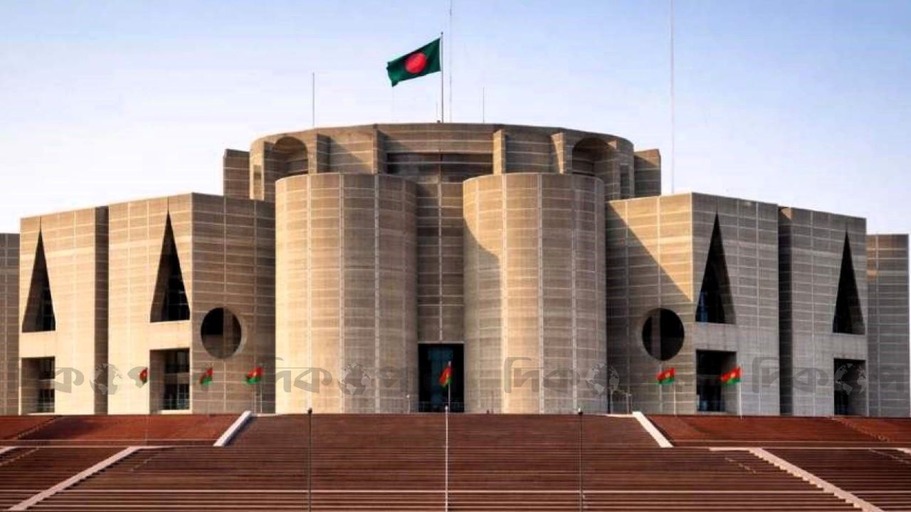 জাতীয় সংসদ ভবনসহ গুরুত্বপূর্ণ স্থাপনায় হামলার শঙ্কা দেশজুড়ে সর্বোচ্চ সতর্কতা জারি