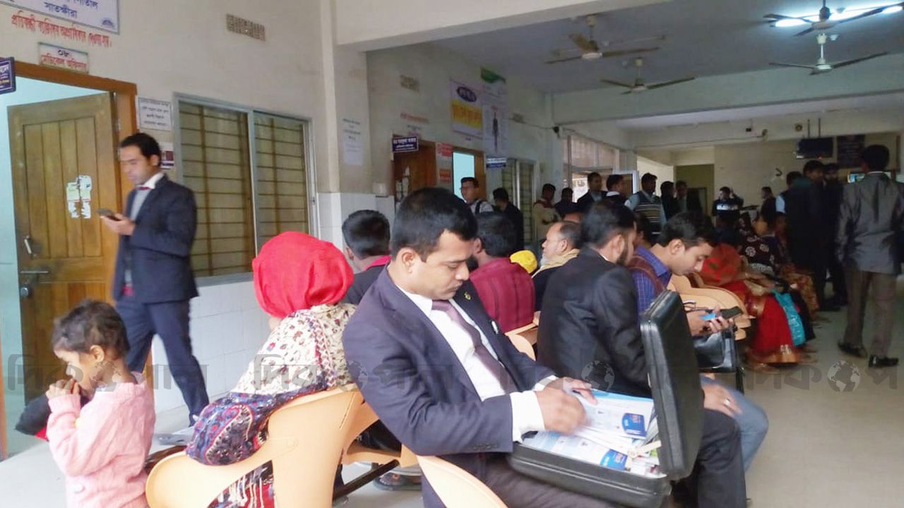 হাসপাতালের শৃঙ্খলা ও রোগীর গোপনীয়তা রক্ষা: ওষুধ কোম্পানির প্রতিনিধিদের কার্যক্রমে পেশাদারিত্ব নিশ্চিতের দাবি