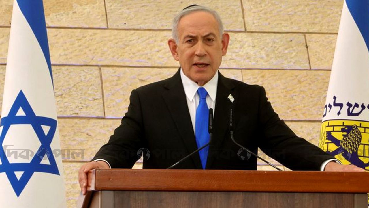 নেতানিয়াহুকে হঠাতে জোট বাঁধলেন বেনেট ও লাপিদ