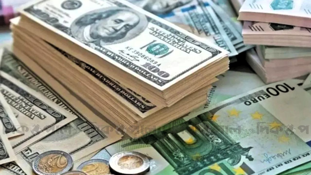 ডলার ও রিয়ালের বিপরীতে টাকার নতুন মান নির্ধারণ, জানুন আজকের দর