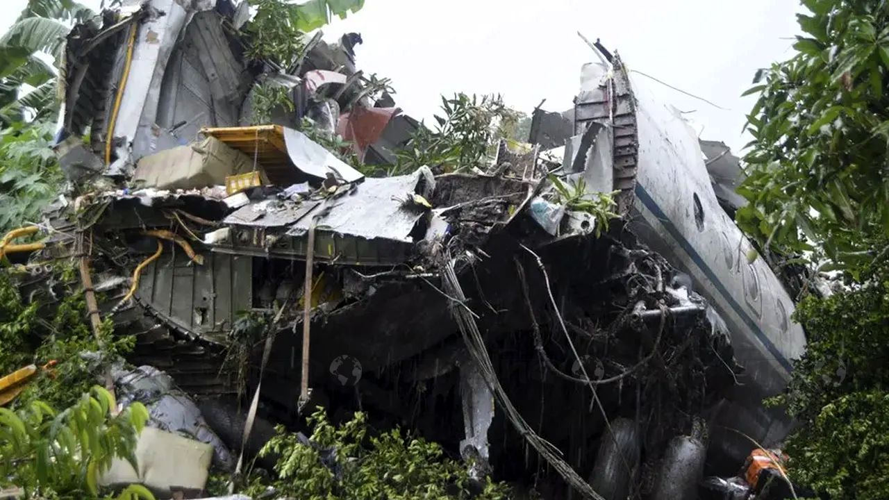 দক্ষিণ সুদানে বিমান বিধ্বস্ত হয়ে ১৪ আরোহীর মৃত্যু