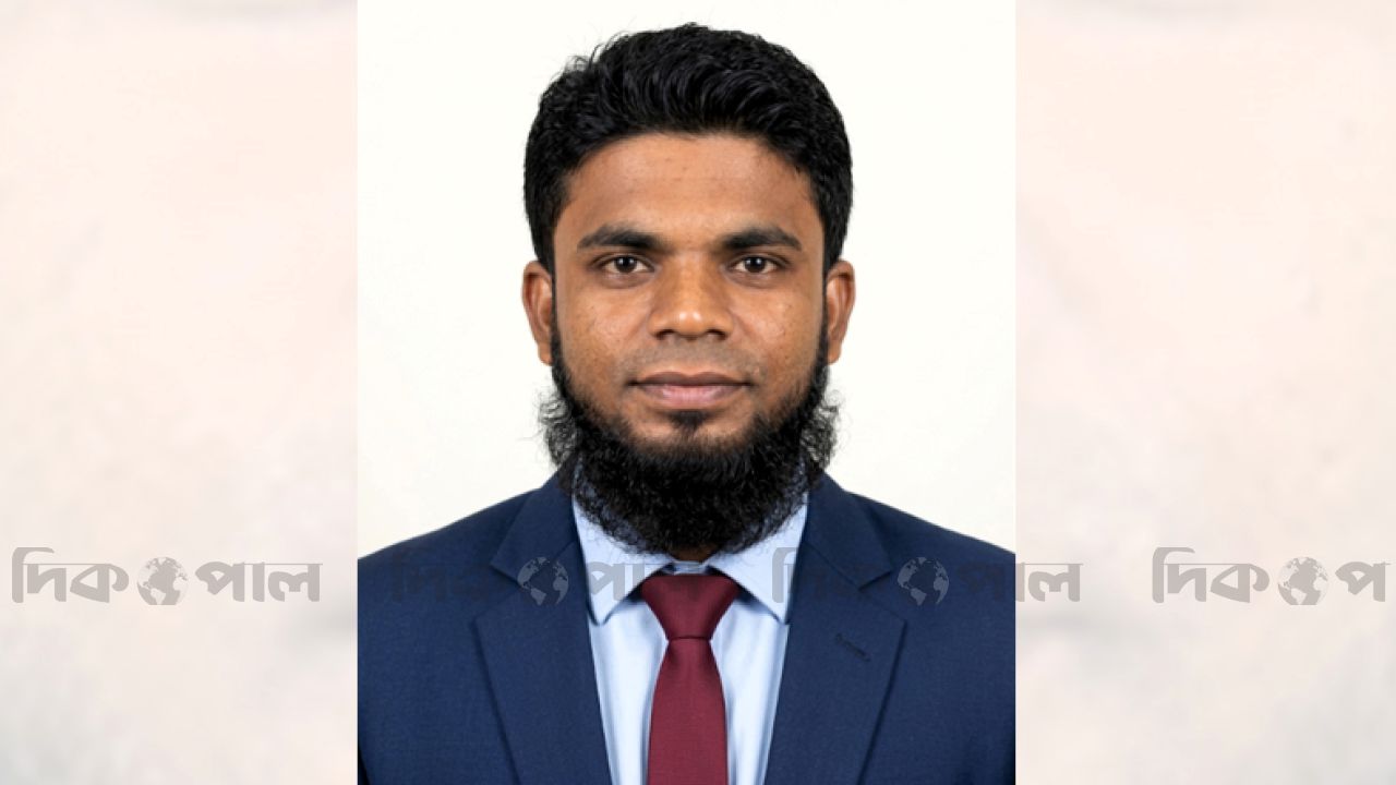 নোয়াখালীতে রোগীর মৃত্যুকে কেন্দ্র করে হাসপাতালে তুলকালাম: পুলিশ হেফাজতে ম্যানেজার