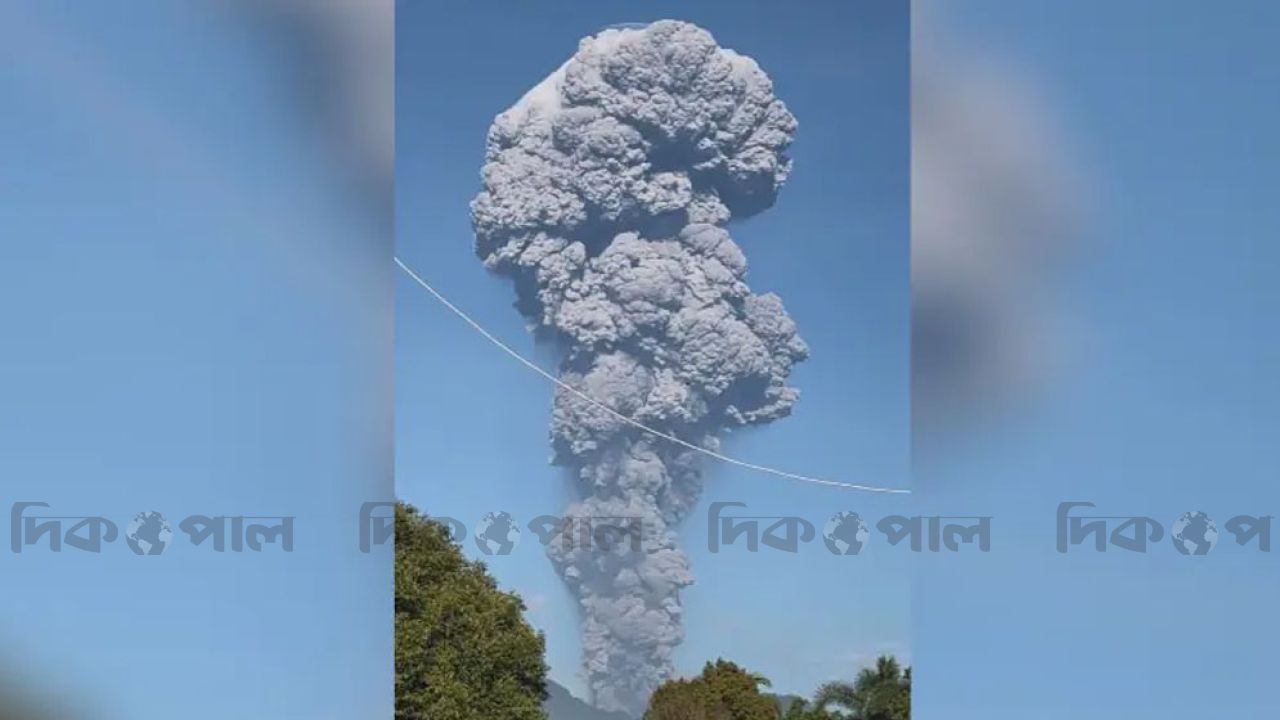 ইন্দোনেশিয়ায় আগ্নেয়গিরির অগ্ন্যুৎপাত: পর্বতারোহীর মৃত্যু